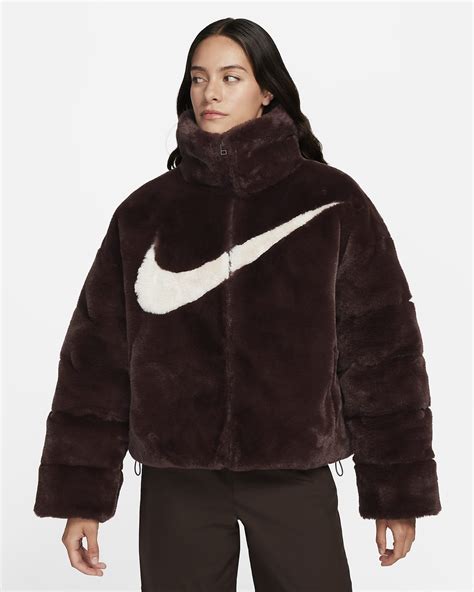 Nike Sportswear Essential extragroße Daunenjacke aus 